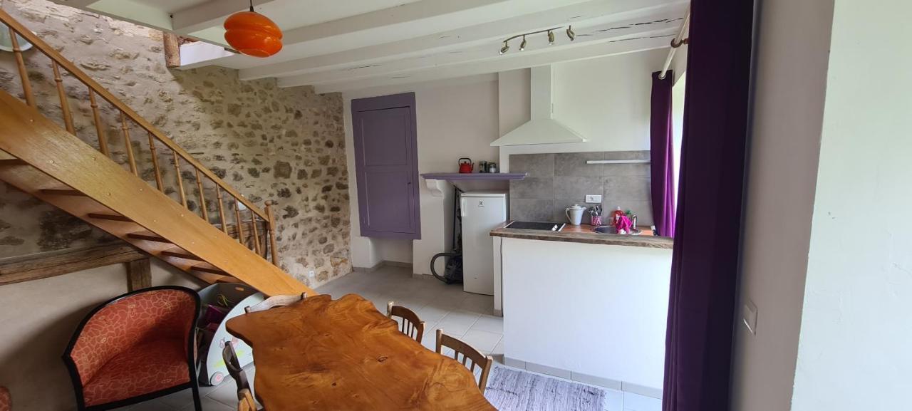 Bienvenue aux Lavandières. Montrollet Esterno foto