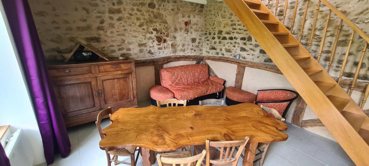 Bienvenue aux Lavandières. Montrollet Esterno foto